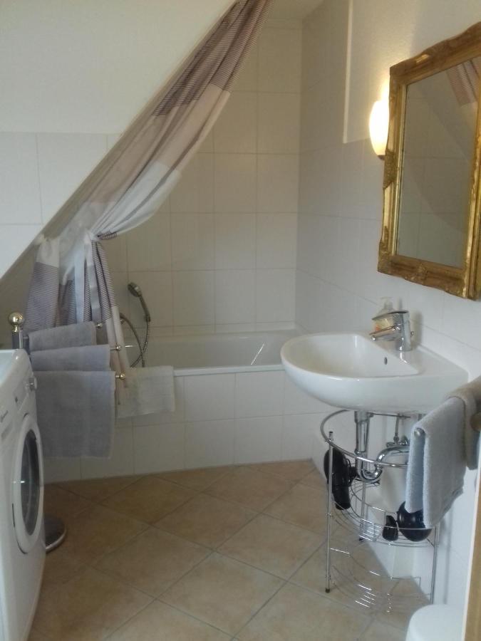 Ferienwohnung, Monteurwohnung Bis 6 Personen Rottorf Luaran gambar
